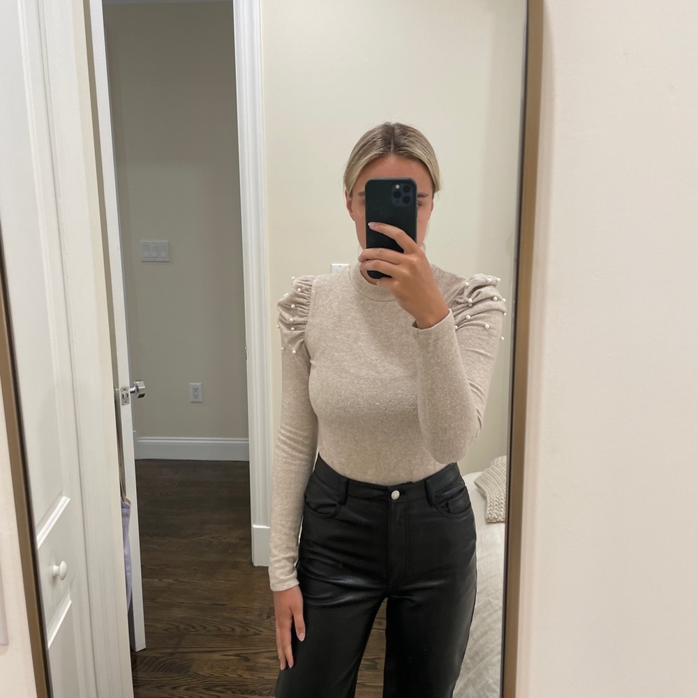 Zara Puffy Pearl Sleeve Sweater Top